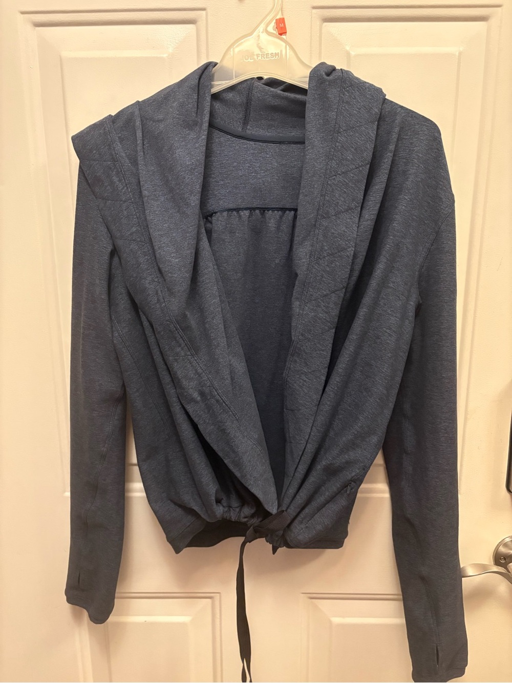 Lululemon ready to rulu wrap in size. Description in one of the photos.